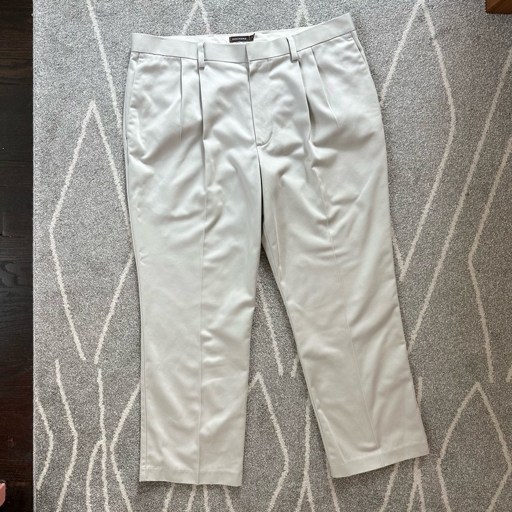 Dockers Classic Fit Pleated Front Tan Khaki Chinos